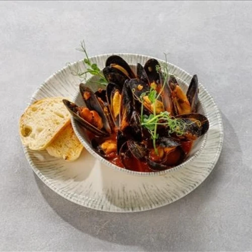 Мидии в томатном соусе